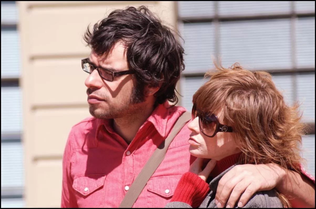 Who Is Miranda Manasiadis? Everything You Need To Know About Jemaine Clement's Wife